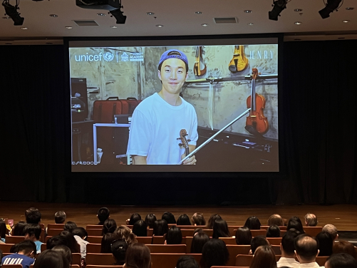 Henry Lau, internationally renowned artist and musician, UNICEF HK ‘Team for Children’, also shared his experience via a video recording